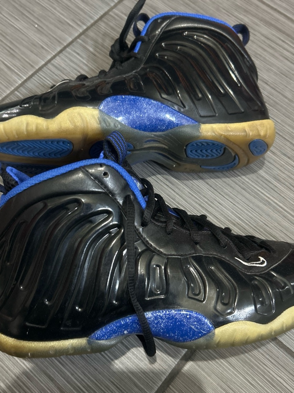 💰💰💰Nike Black and Blue Men's Foamposite Sneakers